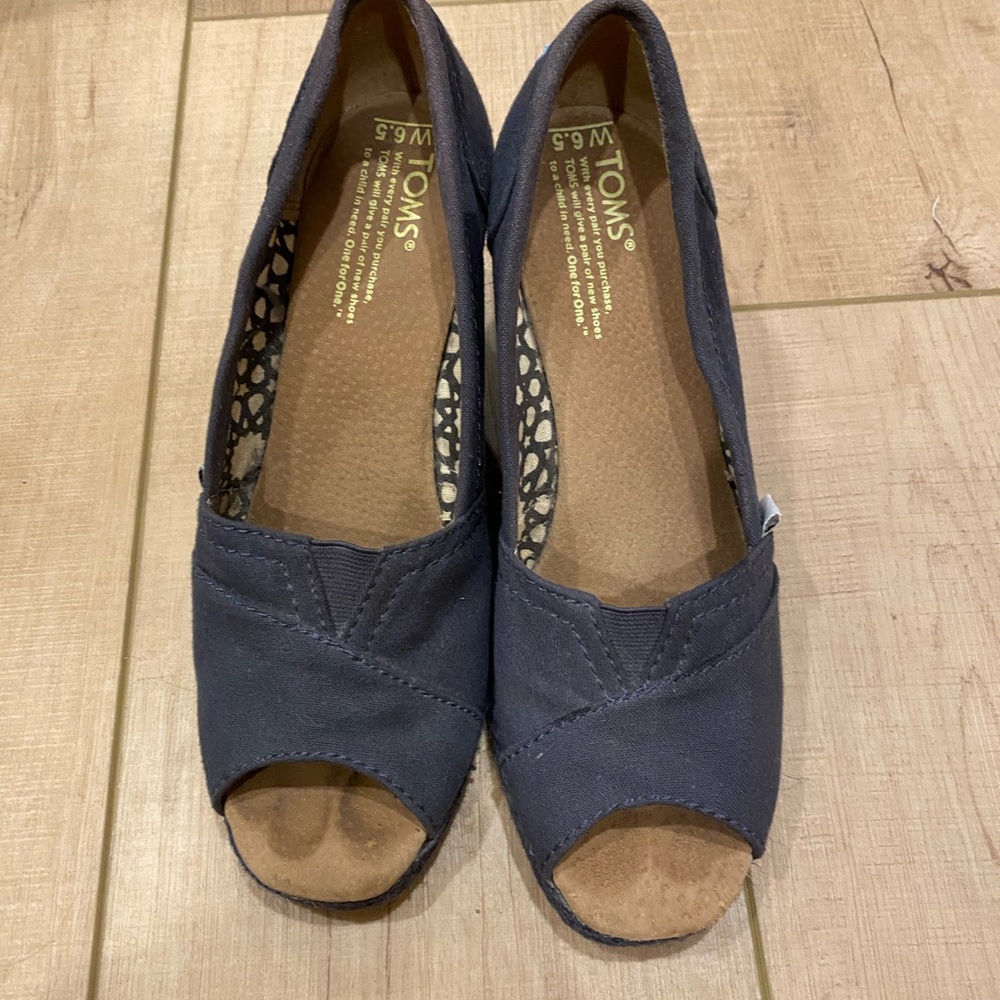 Tom’s Wedges Navy Blue